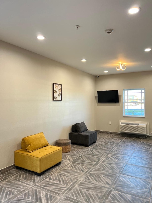 The Residency Suites image 4