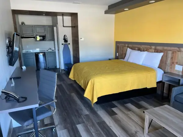 The Residency Suites 7